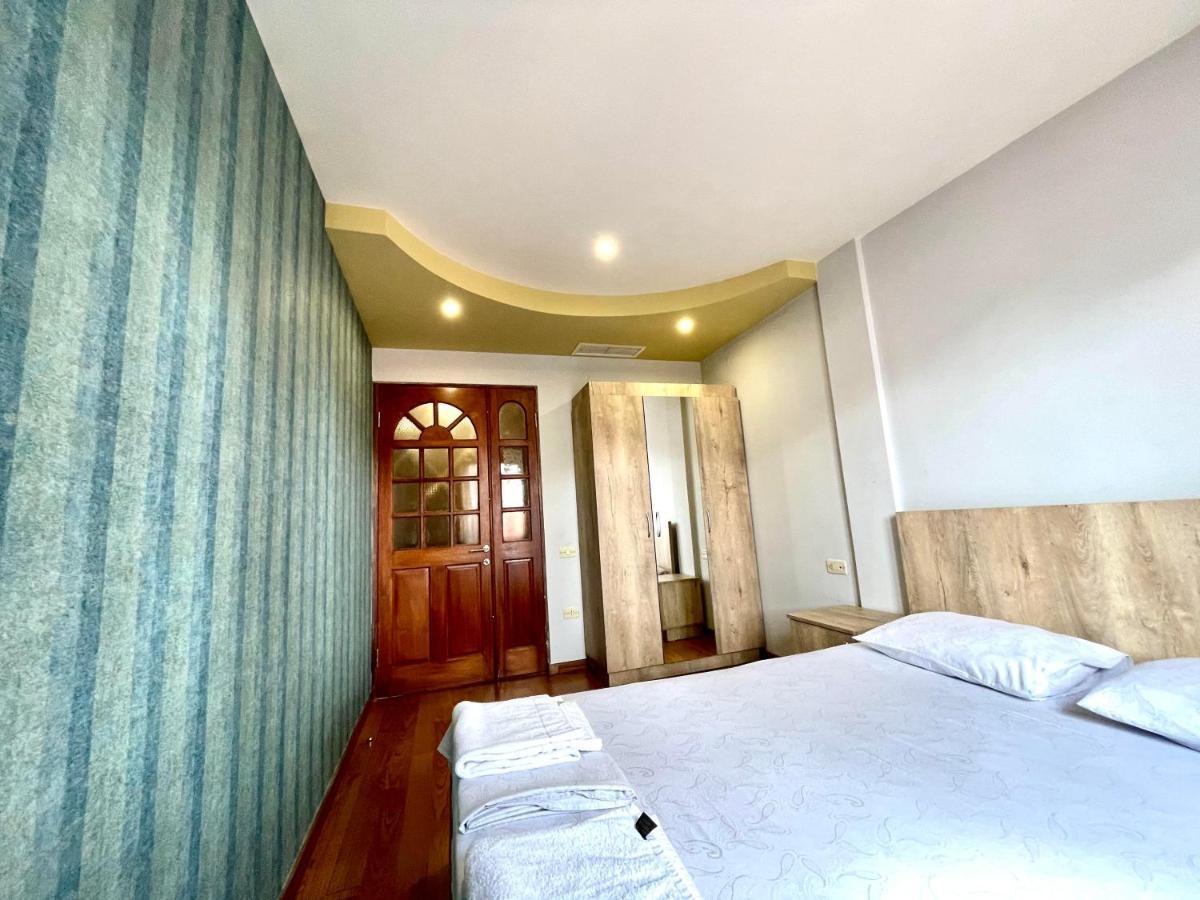 Apartments Emili Γιερεβάν Εξωτερικό φωτογραφία