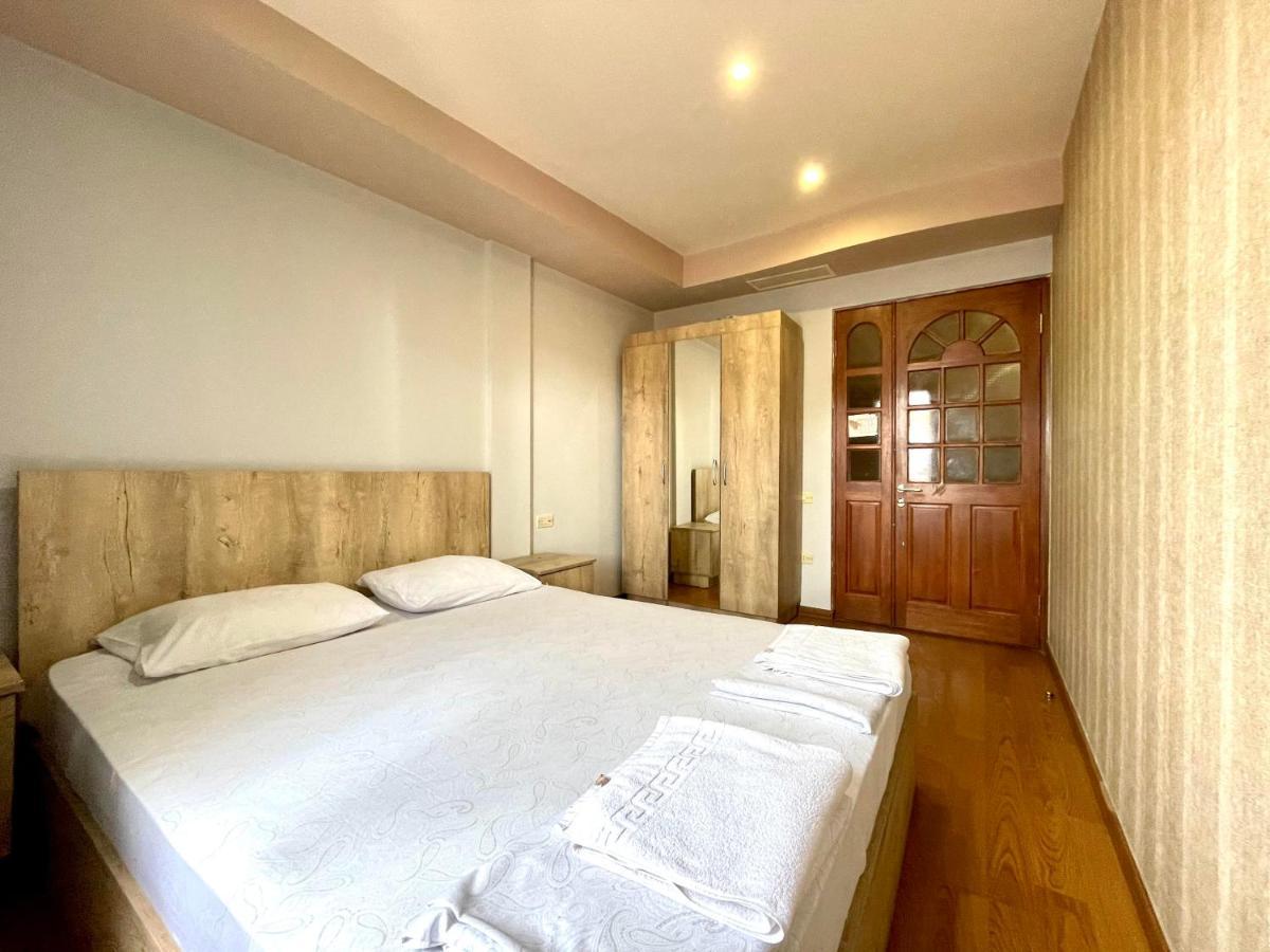 Apartments Emili Γιερεβάν Εξωτερικό φωτογραφία