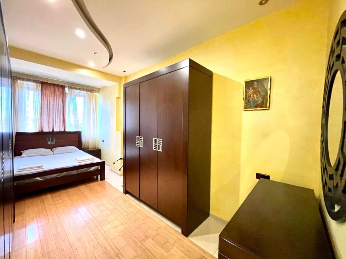 Apartments Emili Γιερεβάν Εξωτερικό φωτογραφία