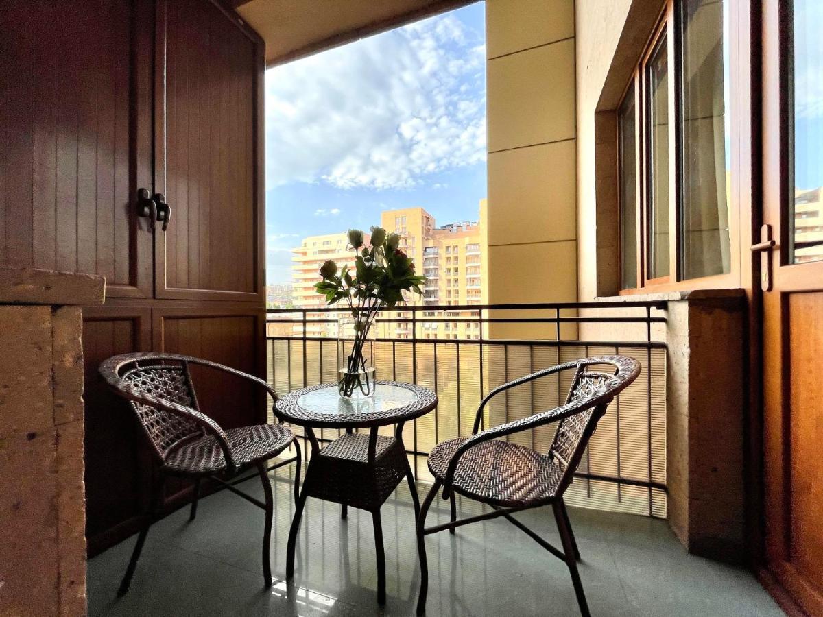 Apartments Emili Γιερεβάν Εξωτερικό φωτογραφία