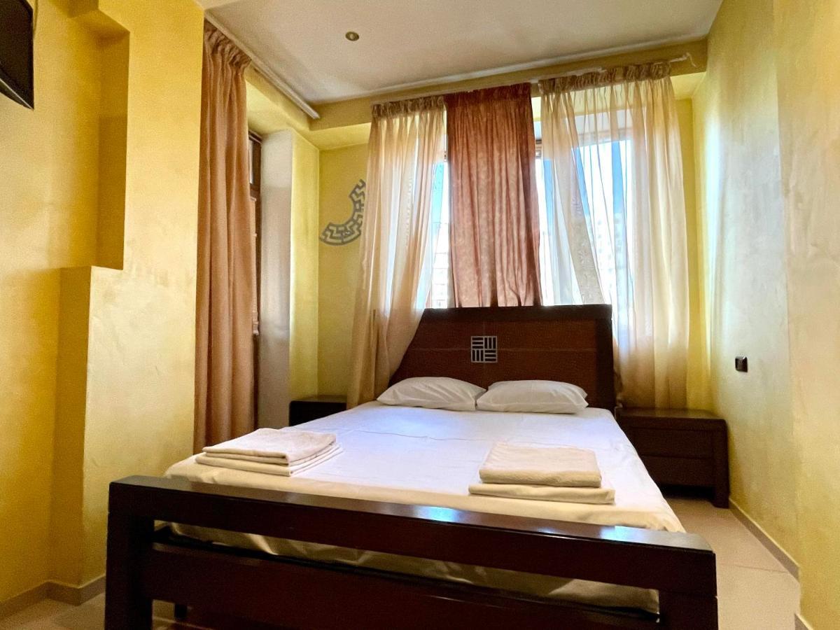 Apartments Emili Γιερεβάν Εξωτερικό φωτογραφία