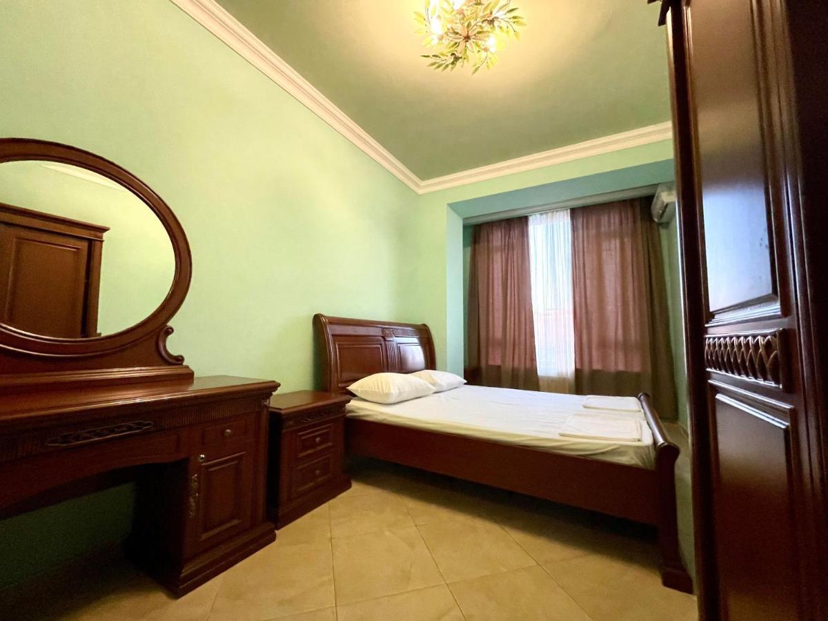 Apartments Emili Γιερεβάν Εξωτερικό φωτογραφία