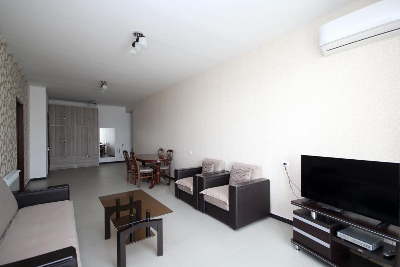 Apartments Emili Γιερεβάν Εξωτερικό φωτογραφία