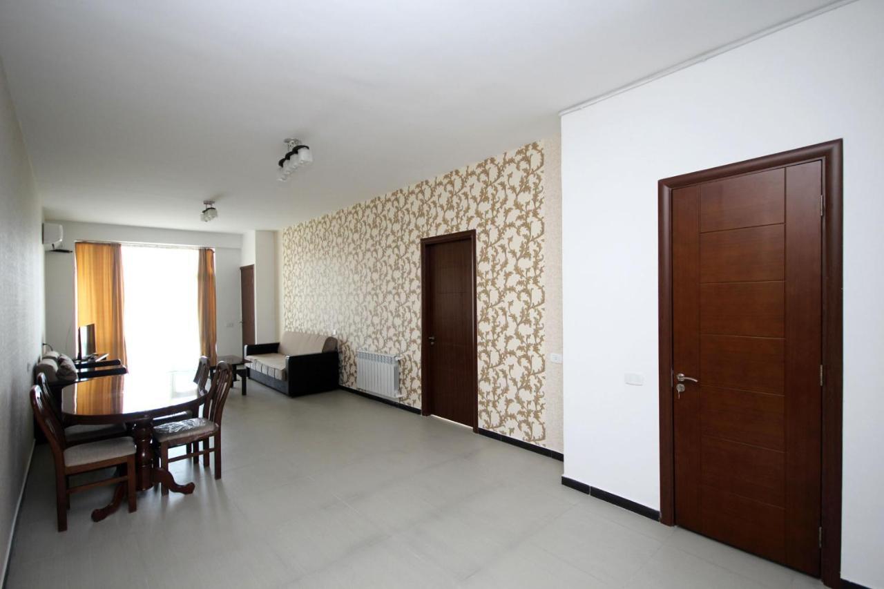 Apartments Emili Γιερεβάν Εξωτερικό φωτογραφία