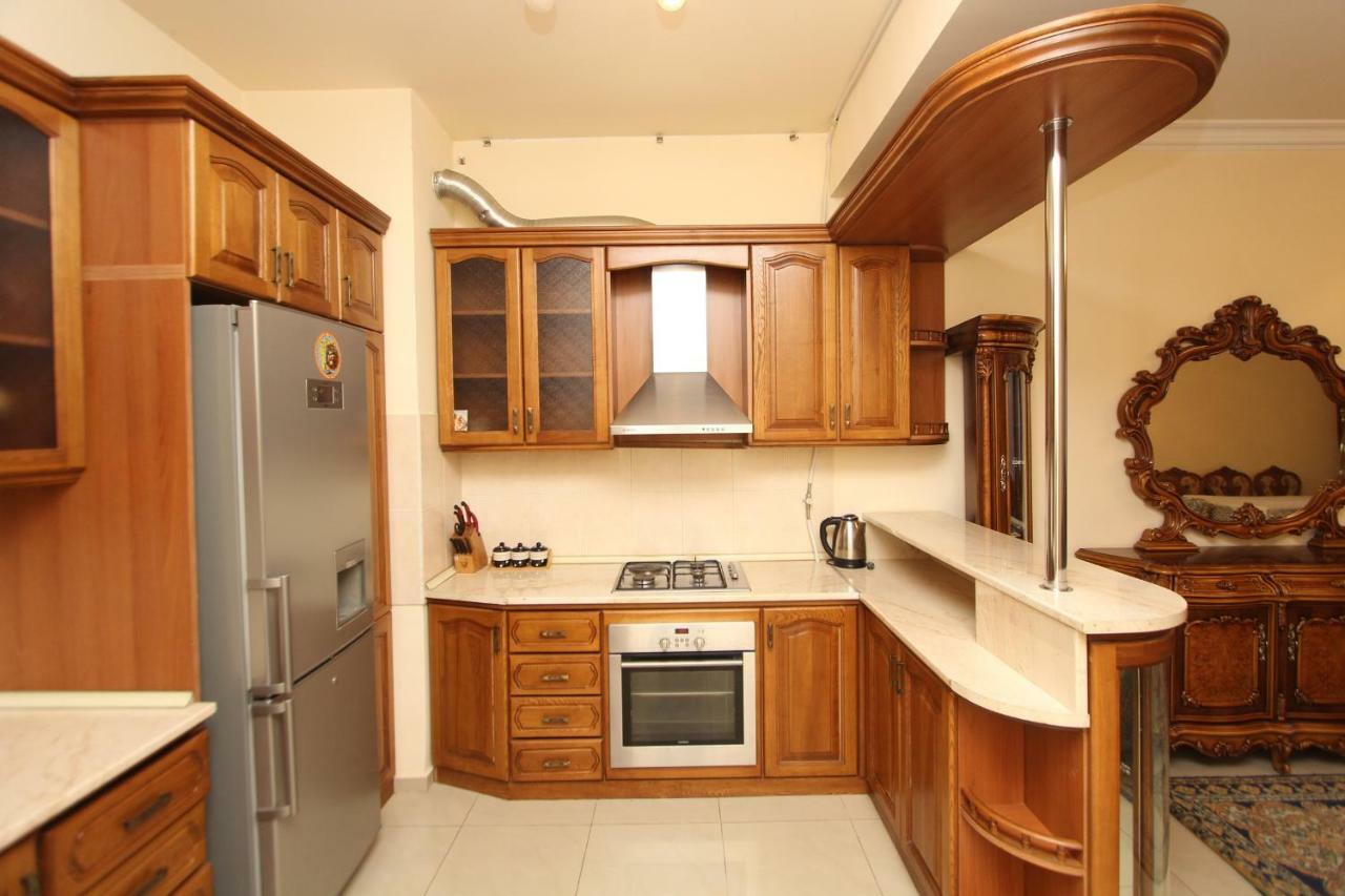 Apartments Emili Γιερεβάν Εξωτερικό φωτογραφία