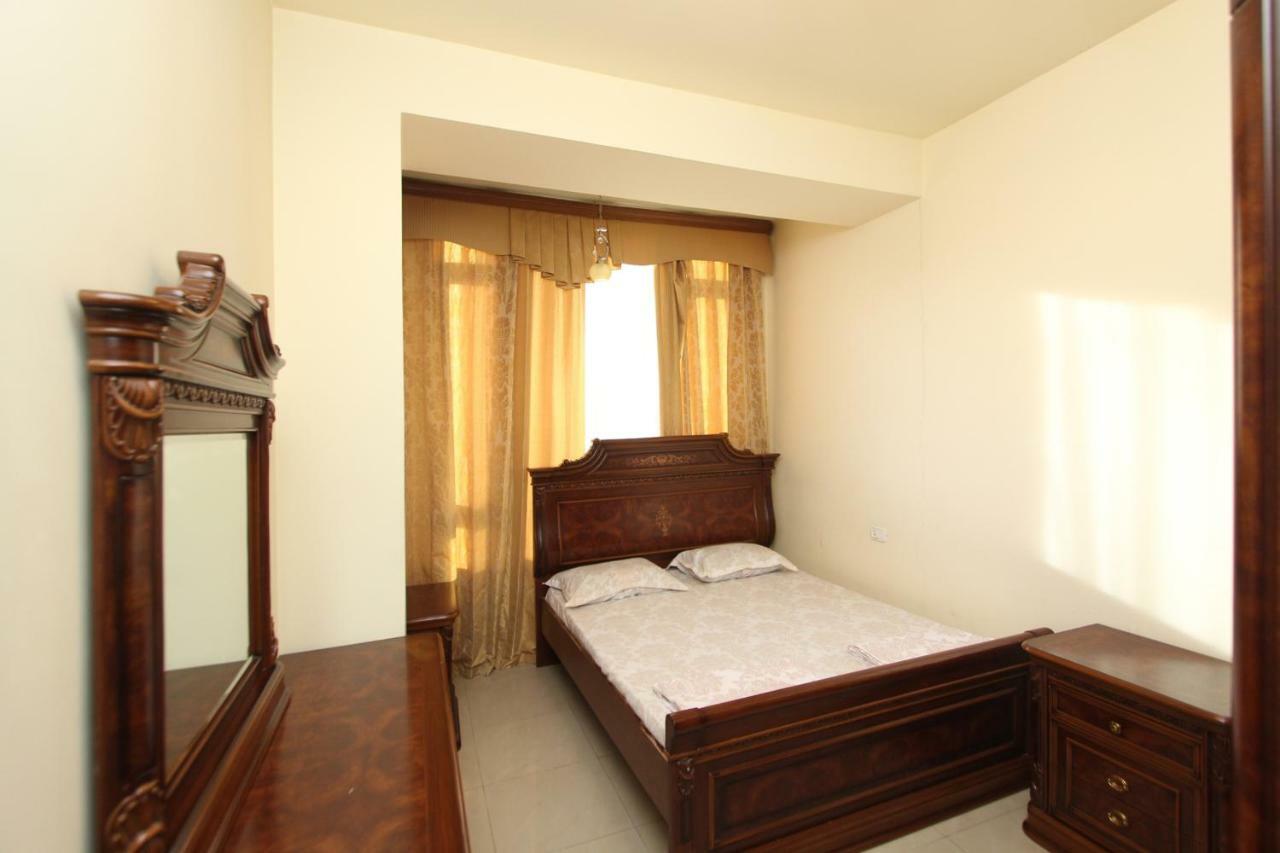 Apartments Emili Γιερεβάν Εξωτερικό φωτογραφία