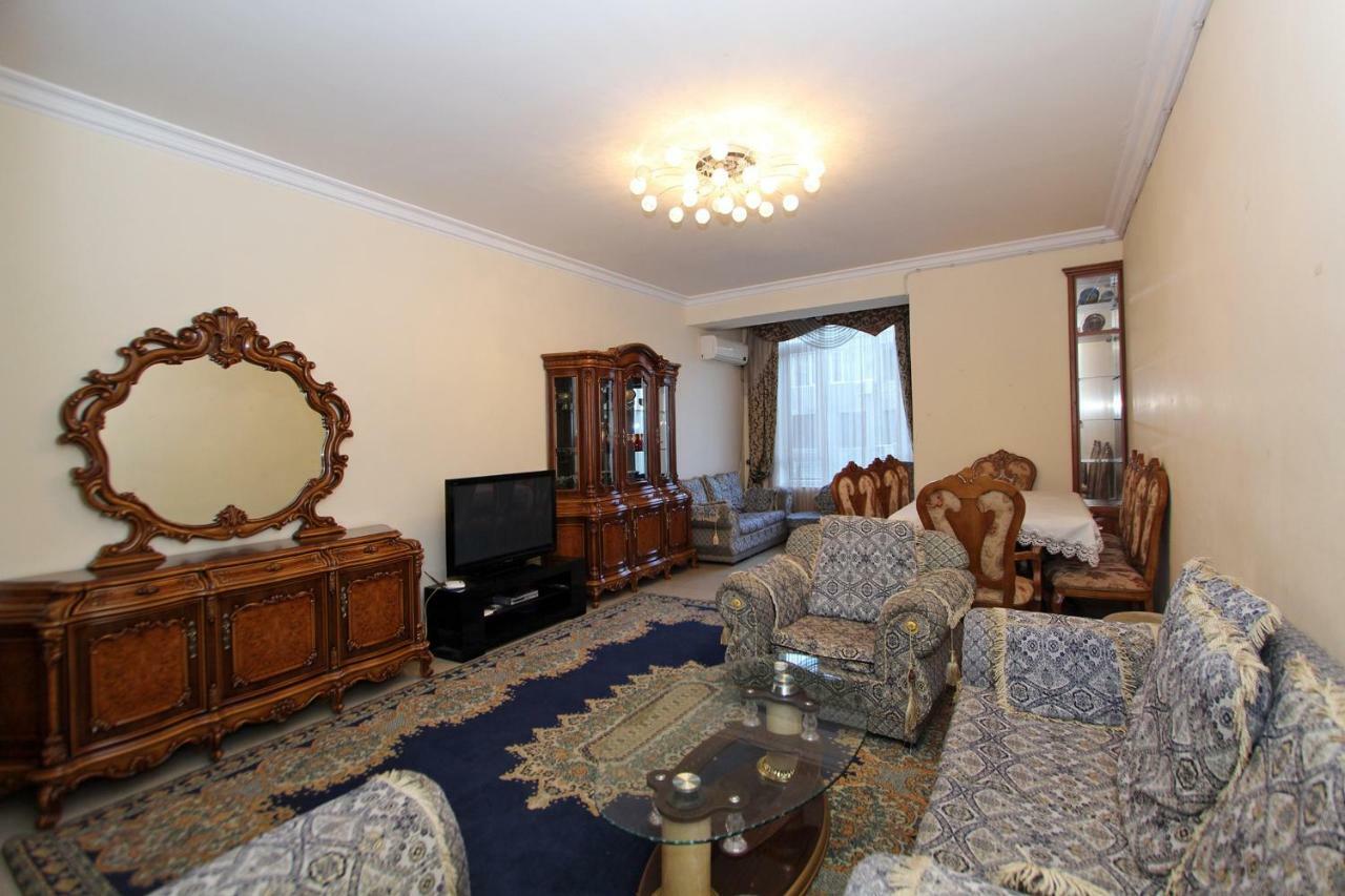 Apartments Emili Γιερεβάν Εξωτερικό φωτογραφία