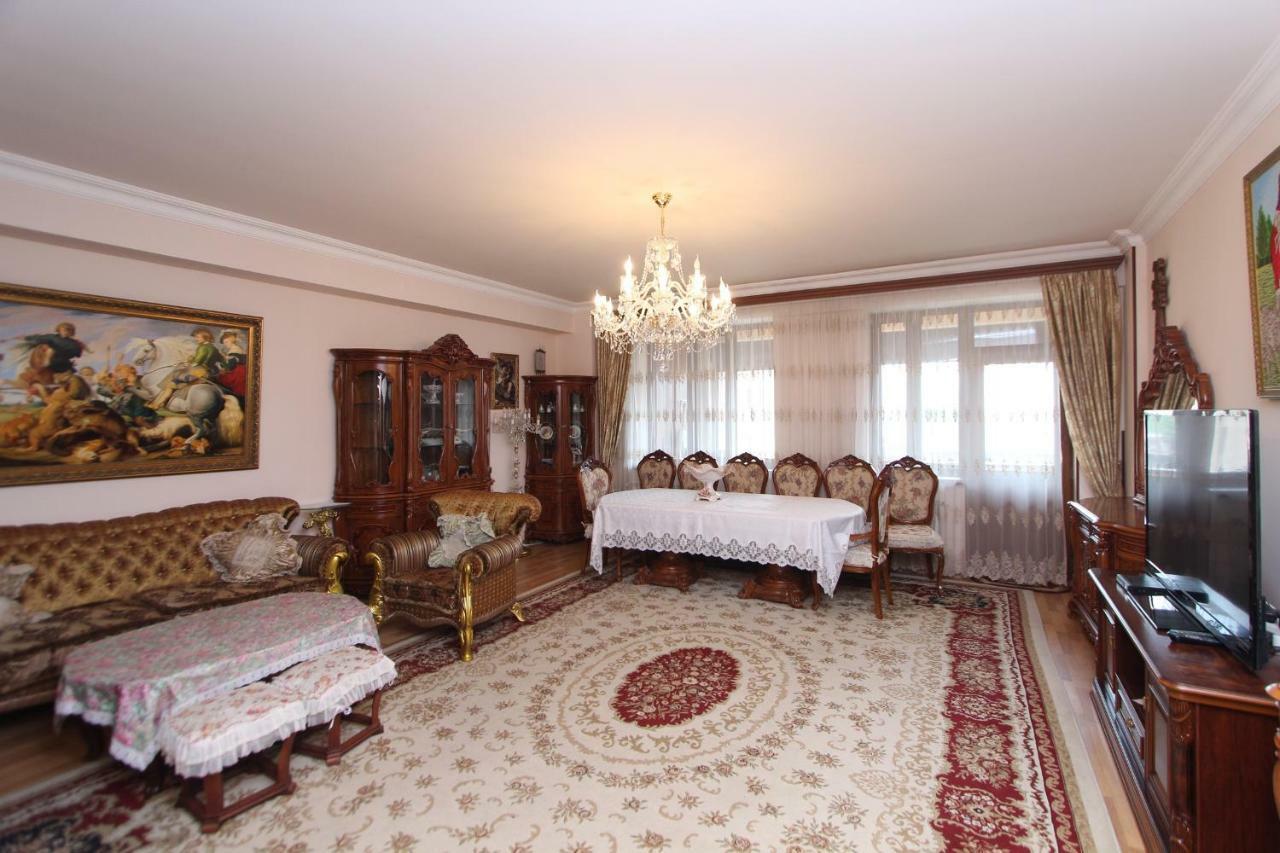 Apartments Emili Γιερεβάν Εξωτερικό φωτογραφία